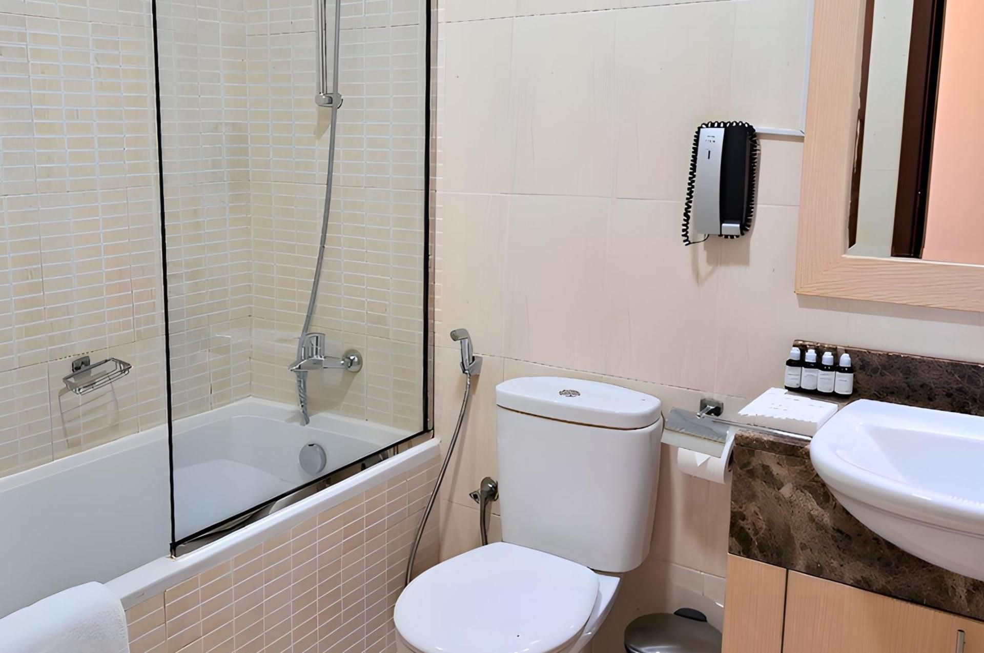 Double or Twin Room with City View