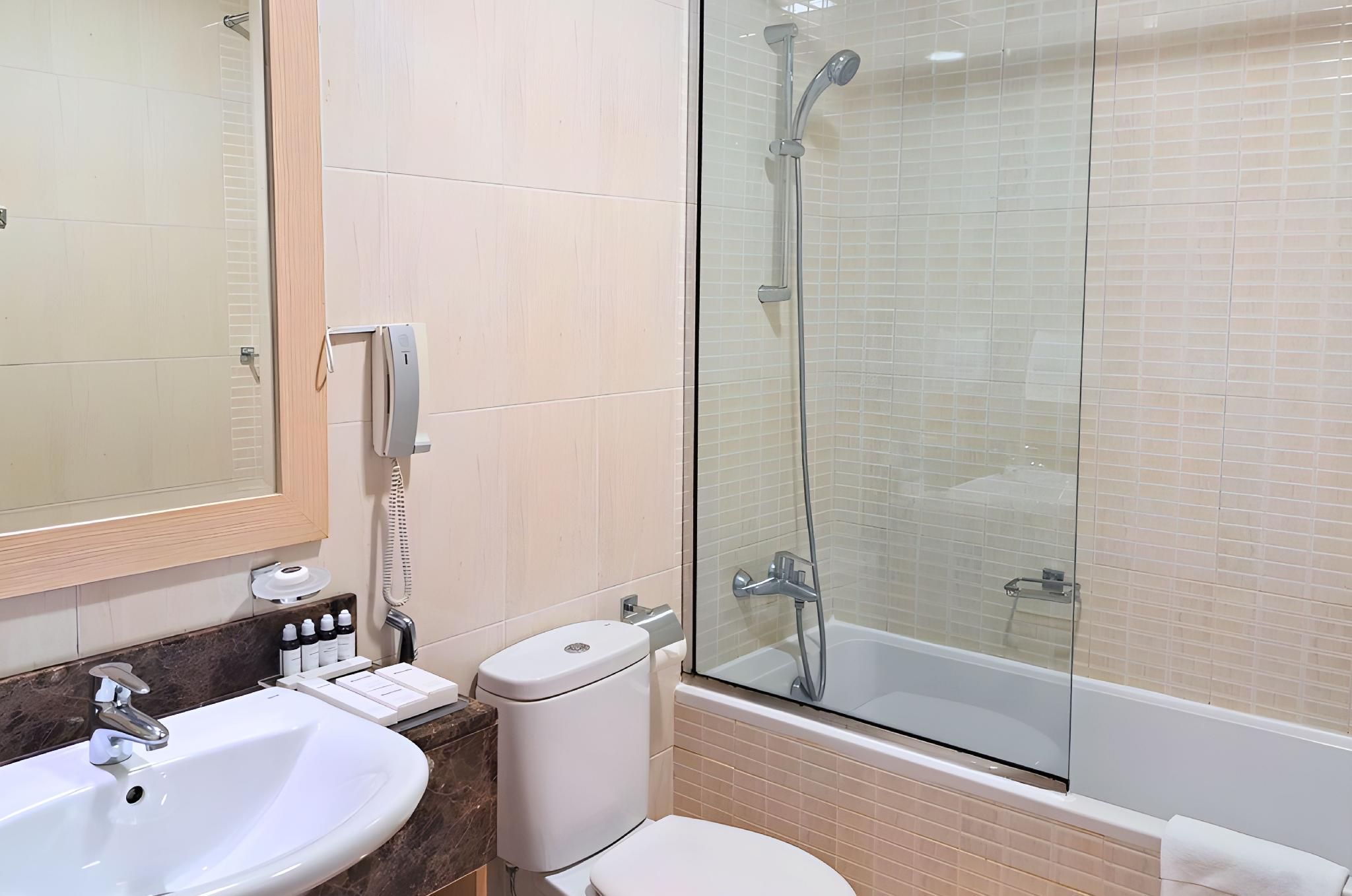 undefined Barcelo Residences Dubai Marina 3