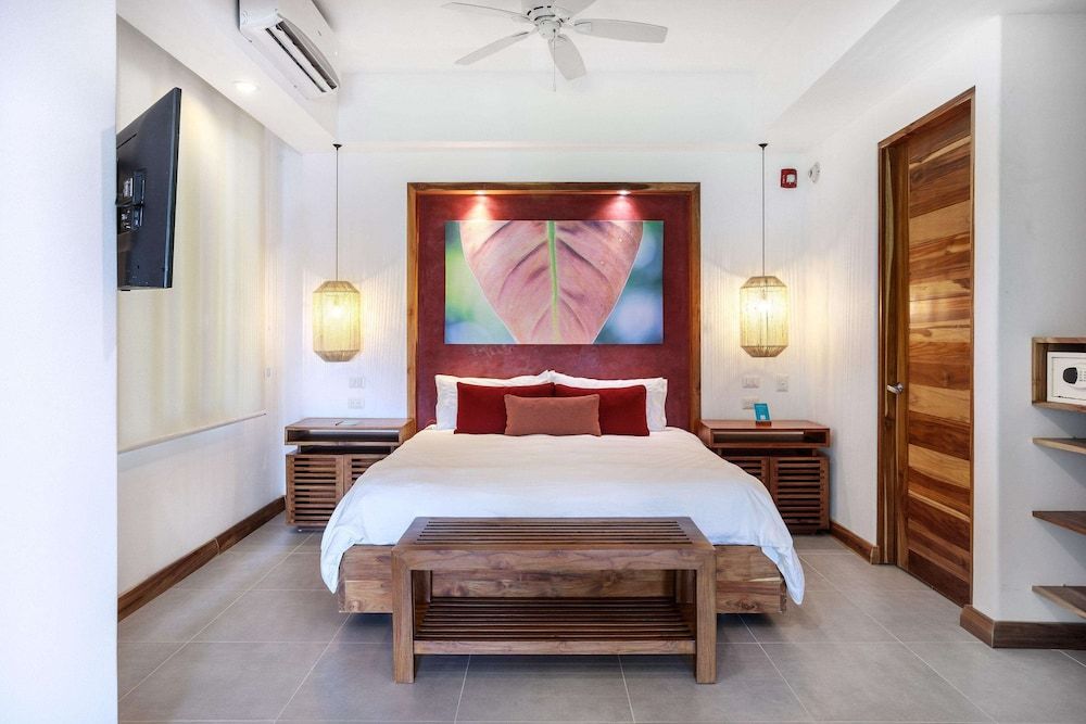 Ocean Breeze Suite