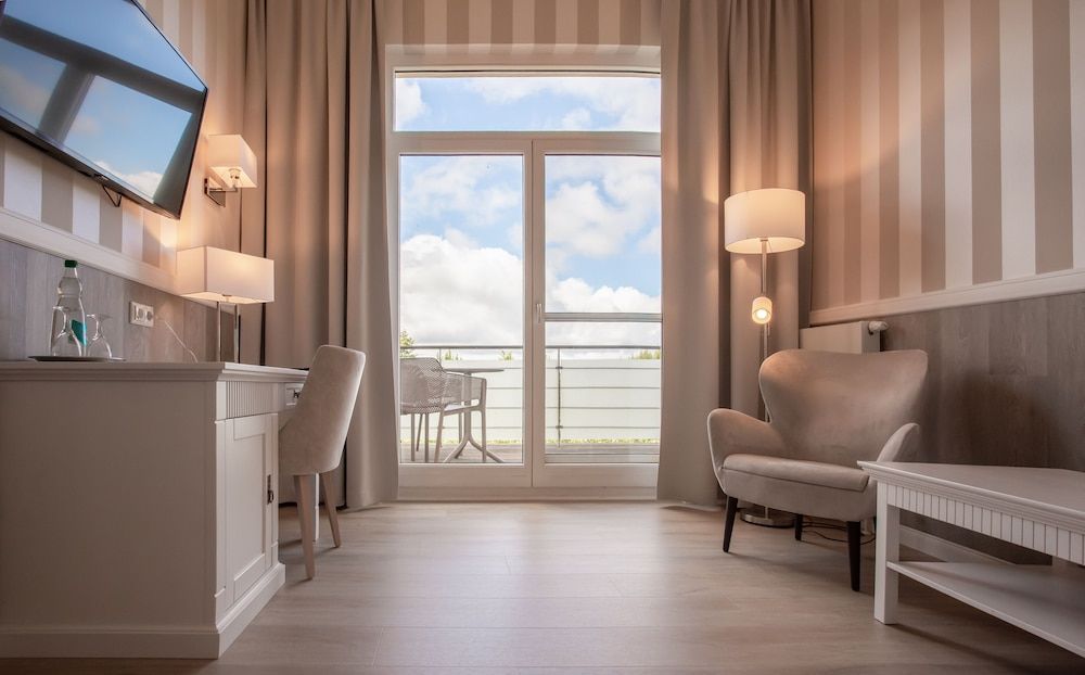 Hotel IV Jahreszeiten Zingst Junior Suite 8