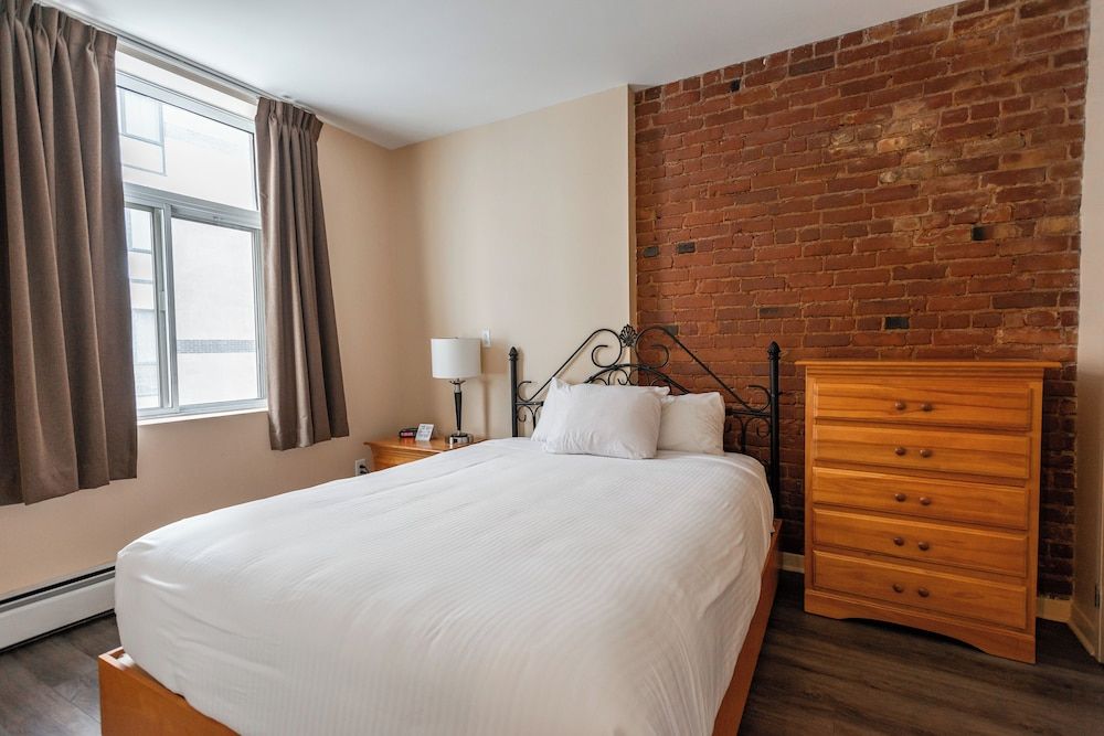 undefined Hotel Le Roberval 2