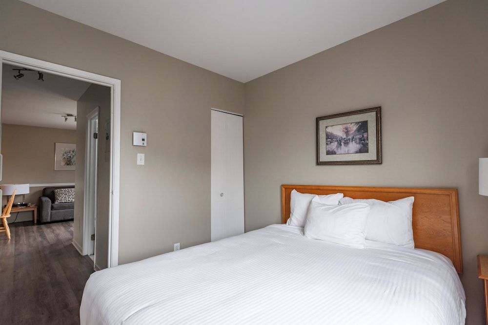undefined Hotel Le Roberval 5