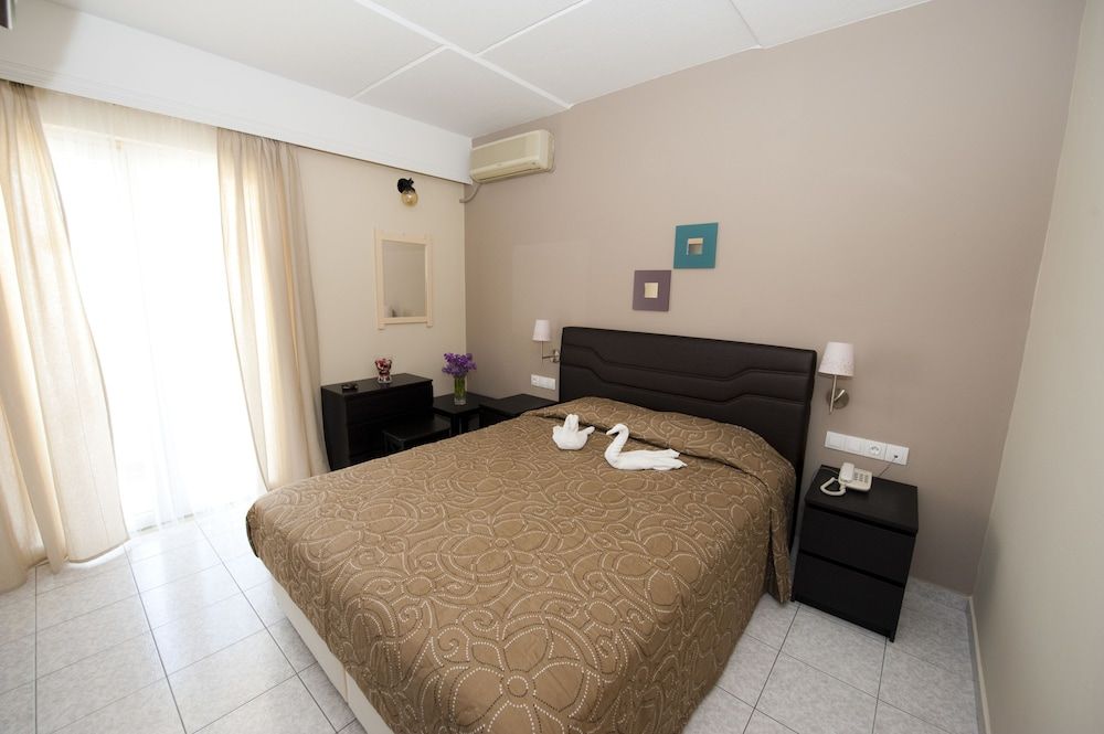 Superior Double Room, City View