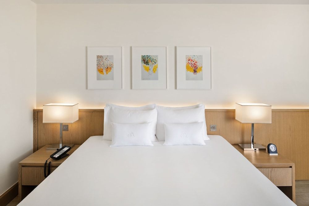 undefined JA Beach Hotel, Dubai 8