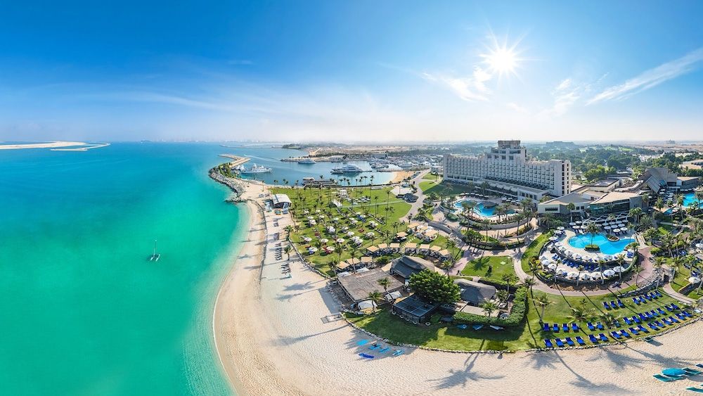 undefined JA Beach Hotel, Dubai