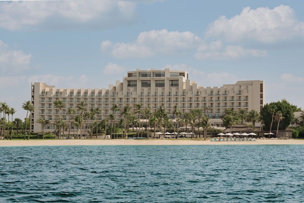 undefined JA Beach Hotel, Dubai 4
