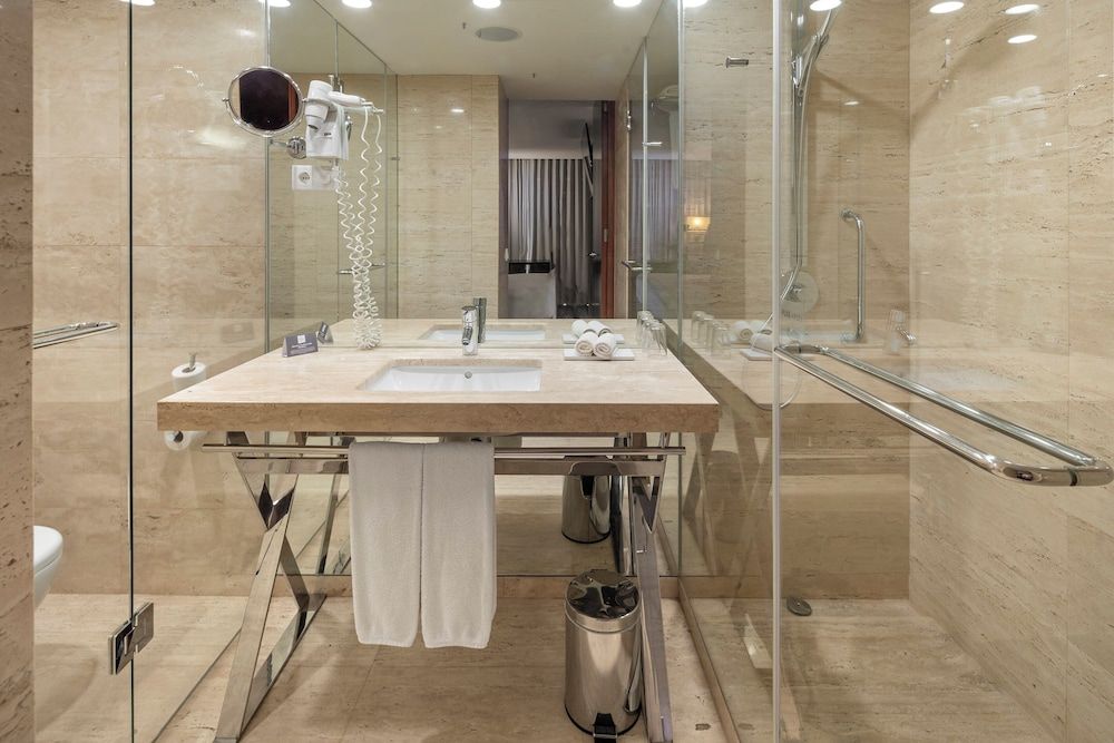 Suite, 1 Bedroom (Quarteira Side Sea View, Top Floor)