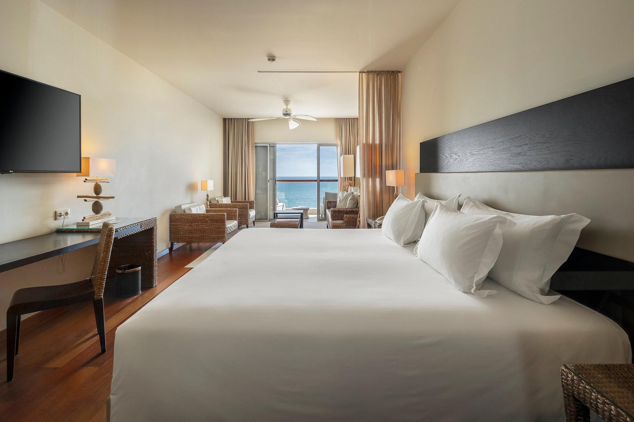 2 Single Junior Suite Sea View High Floor