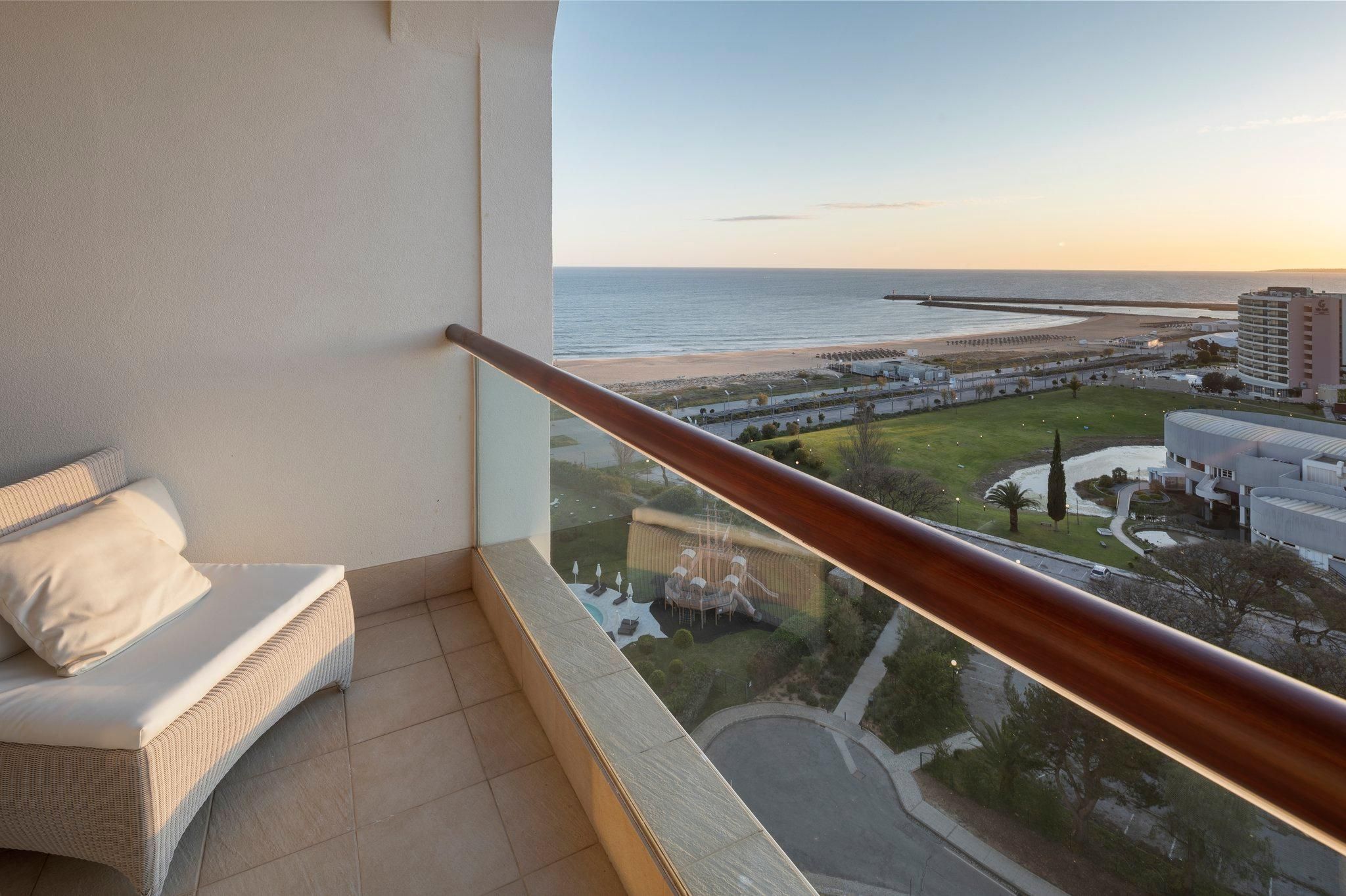 2 Single Standard Vilamoura Sea View High Floor
