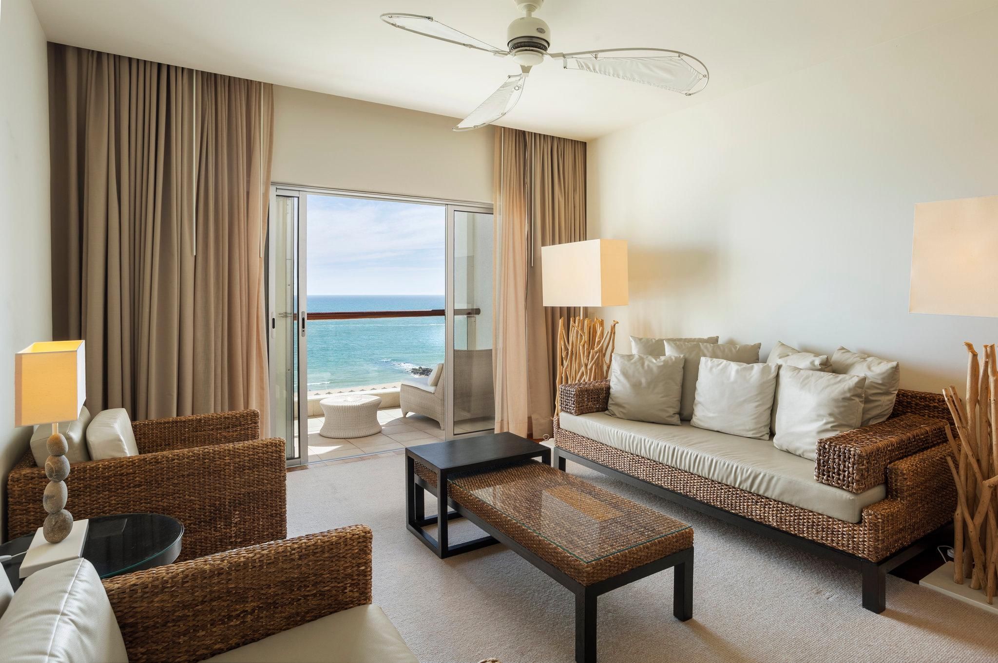 2 Single Junior Suite Sea View High Floor