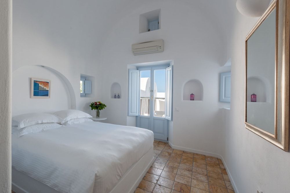 undefined Aria Suites 2