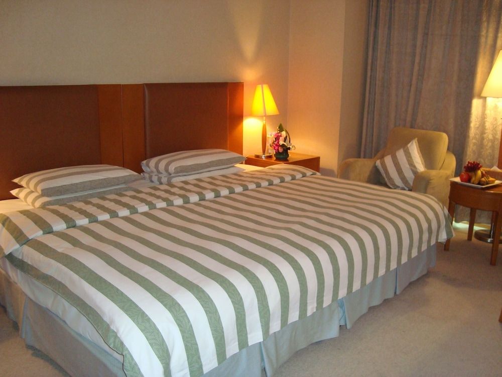 undefined Culture Plaza Hotel Zhejiang 9