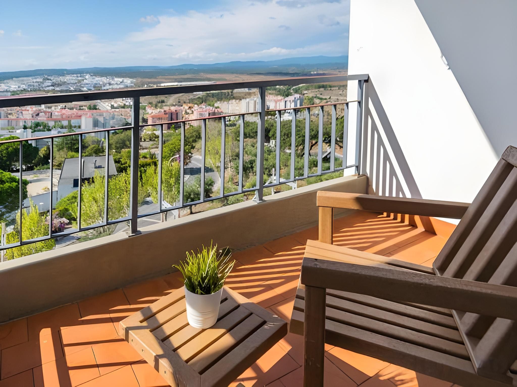 Melia Castelo Branco Premium Twin Room with City View 2