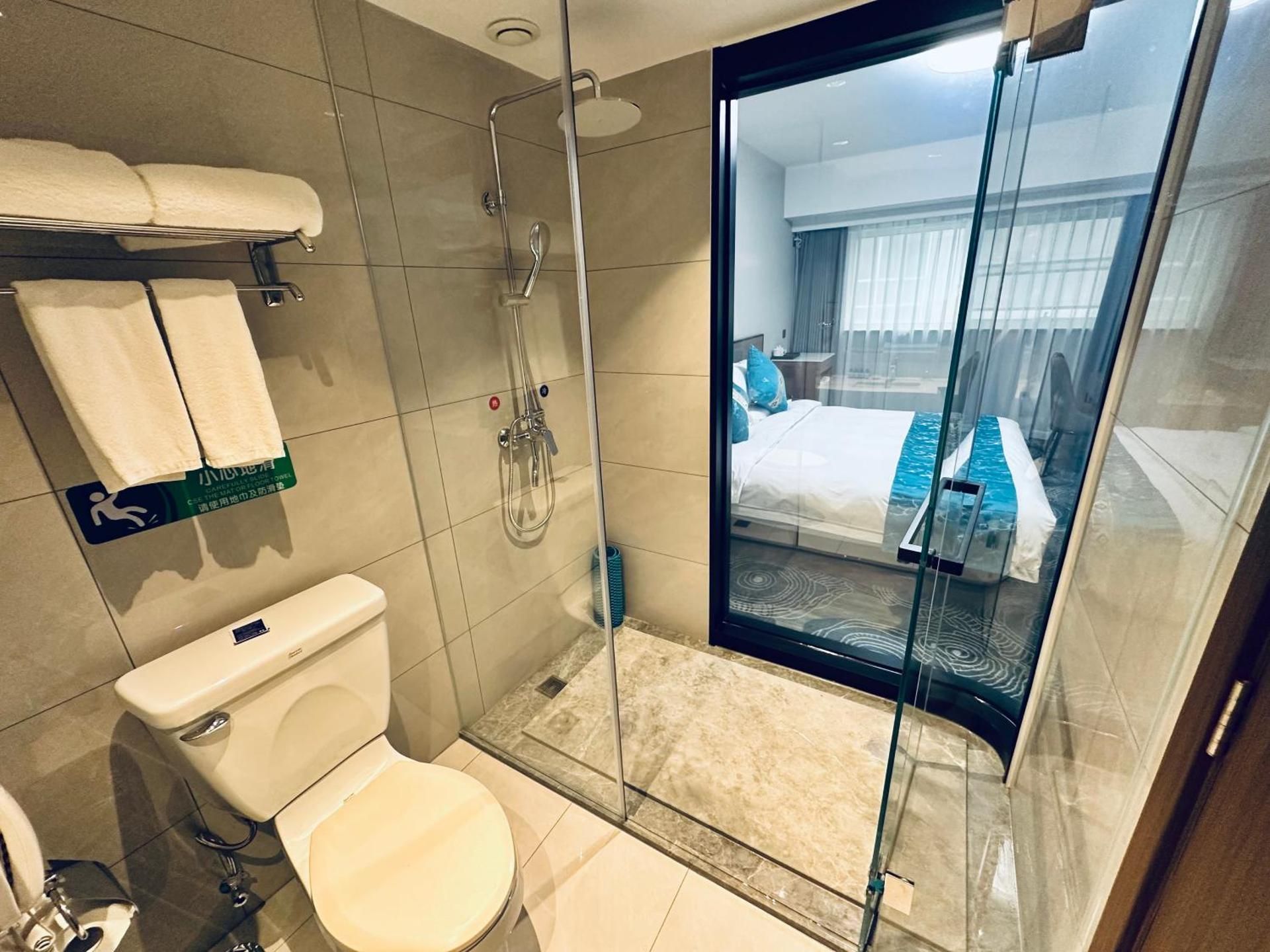 Deluxe Double Room with Shower