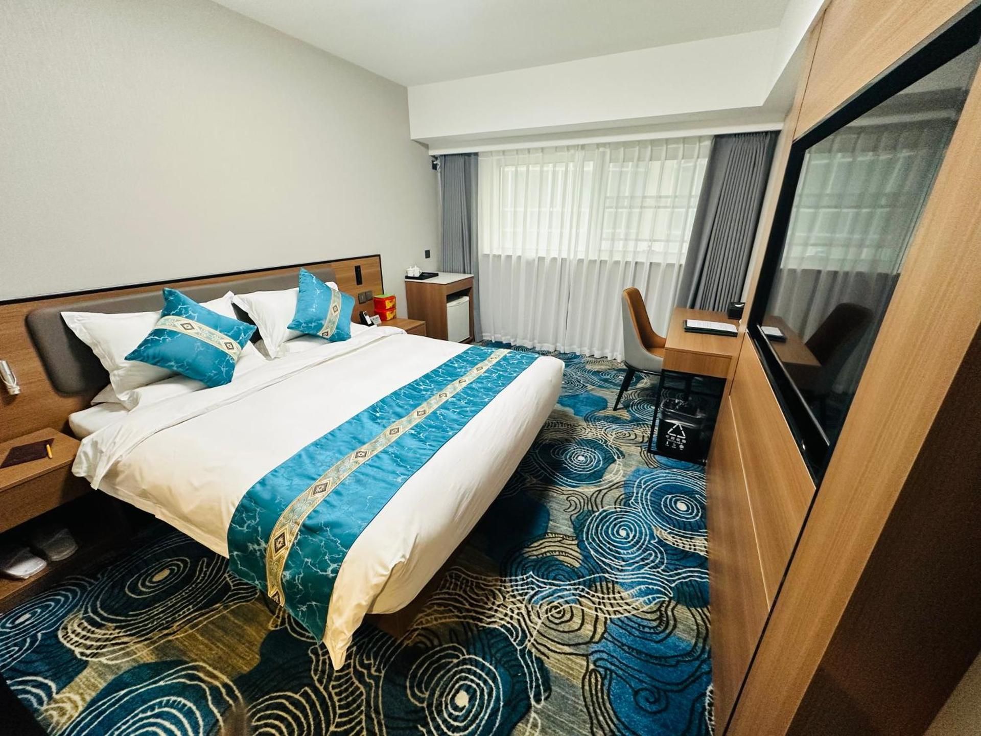 Deluxe Double Room with Shower