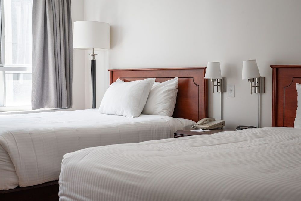undefined Hotel Les Suites Labelle 3