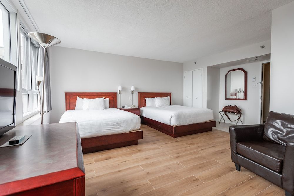 undefined Hotel Les Suites Labelle 5