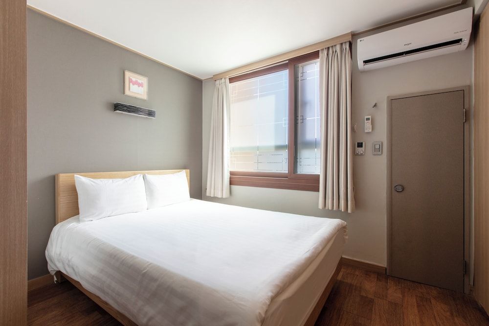 undefined Western Coop Residence Dongdaemun 8