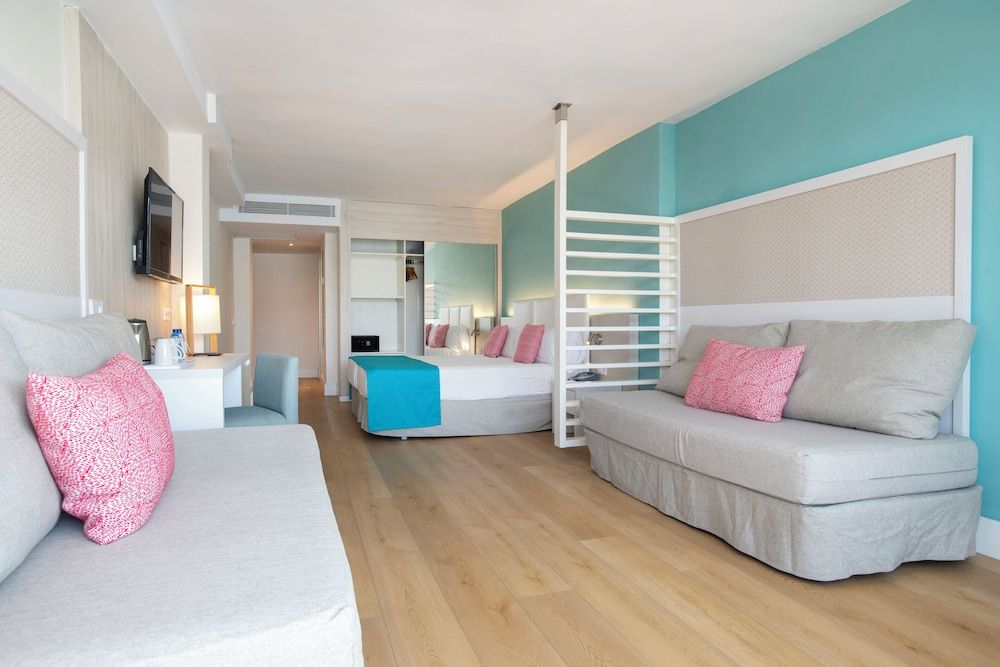 Deluxe Room, Sea View (Triple)