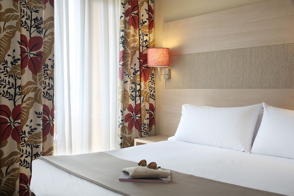 Standard Double or Twin Room, Balcony