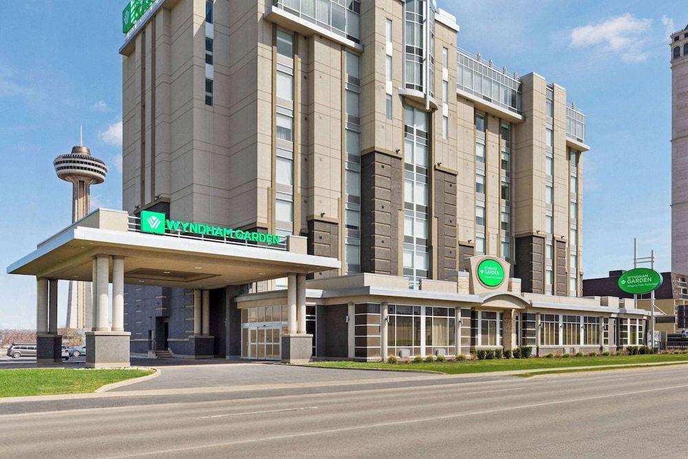 undefined Wyndham Garden Niagara Falls Fallsview 3