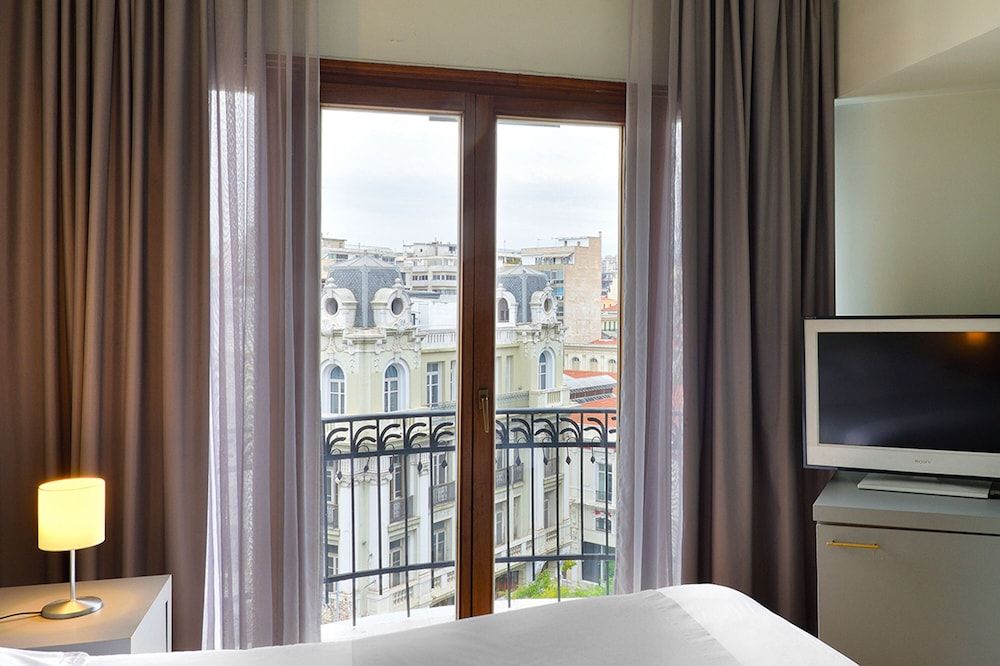 Le Palace Hotel Double Room 6