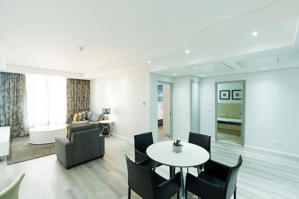 Protea Hotel by Marriott Cape Town North Wharf Apartment, 1 Bedroom, Non Smoking 13