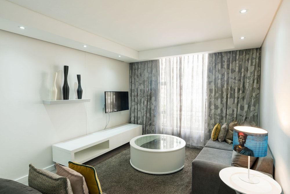 Protea Hotel by Marriott Cape Town North Wharf Apartment, 1 Bedroom, Non Smoking 17