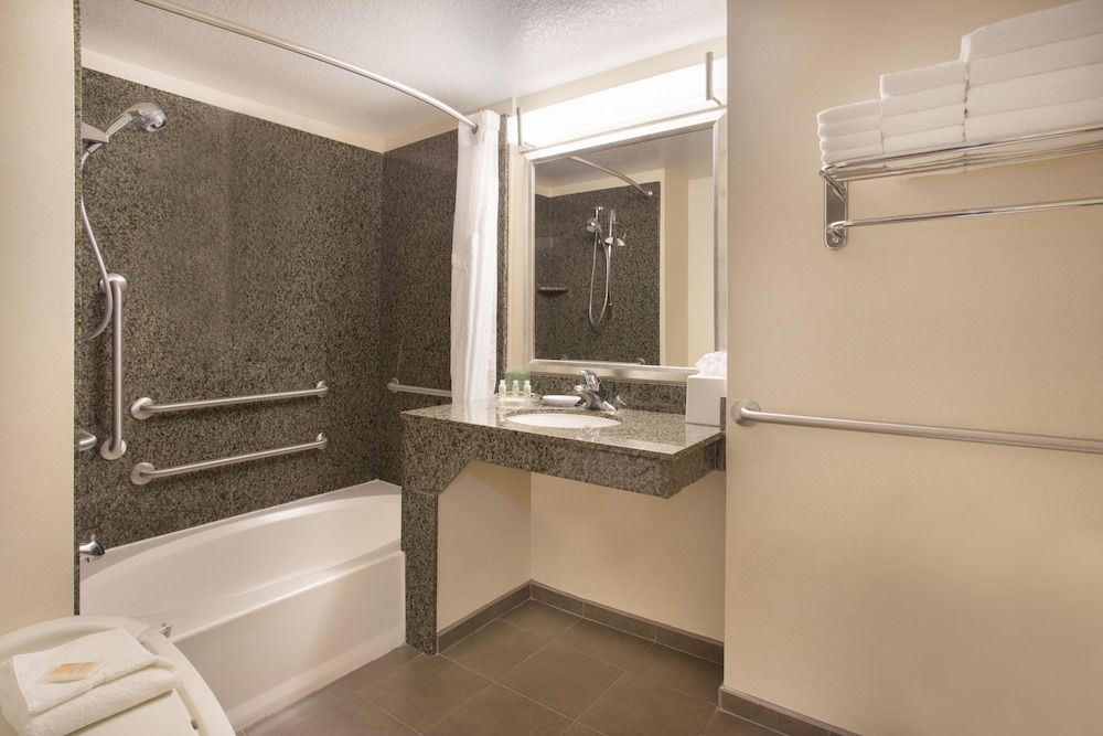 Standard Room, 2 Queen Beds, Accessible (Mobility)