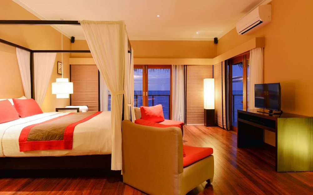 Adaaran Select Hudhuran Fushi - All inclusive