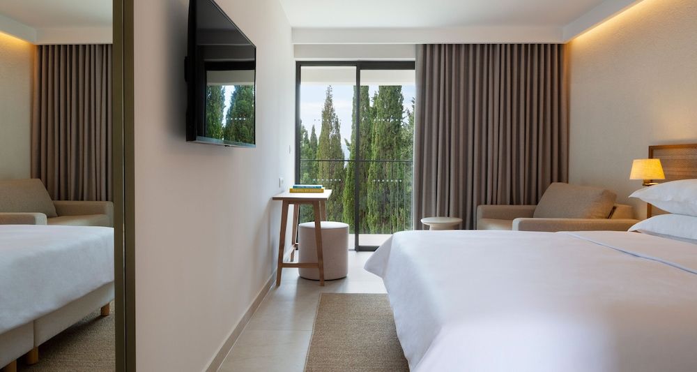 Superior Double Room (Sea Side)
