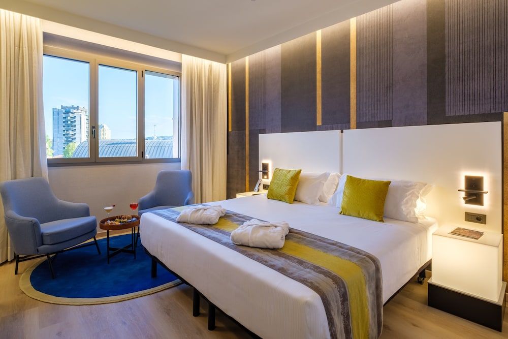 Deluxe Double or Twin Room