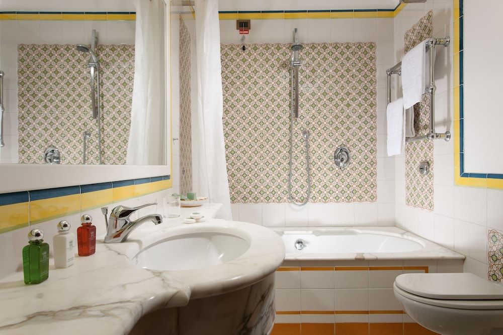 undefined Grand Hotel Capodimonte 7