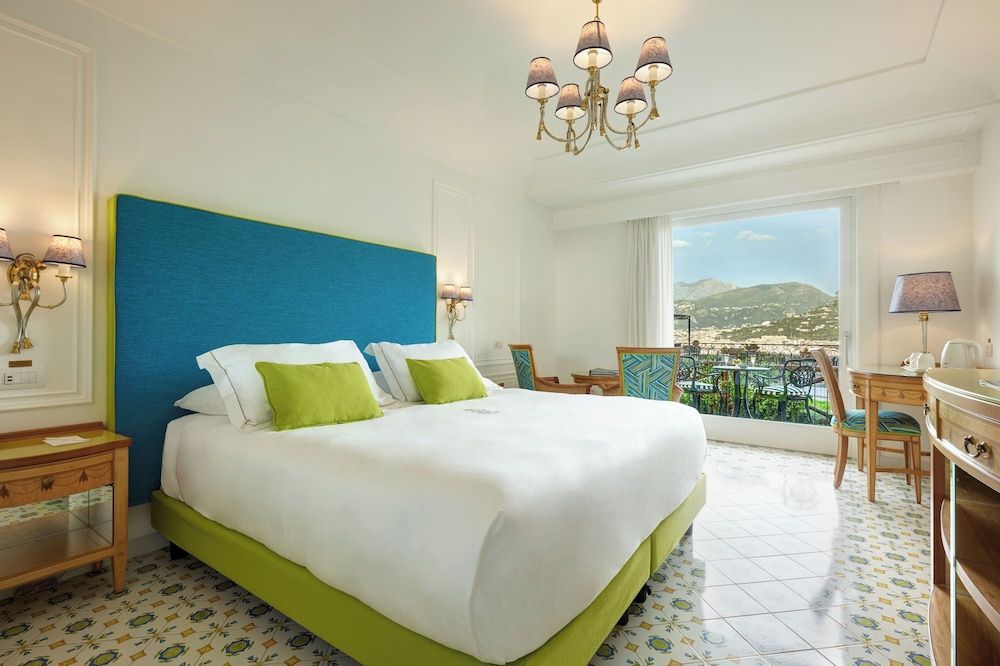 undefined Grand Hotel Capodimonte 2