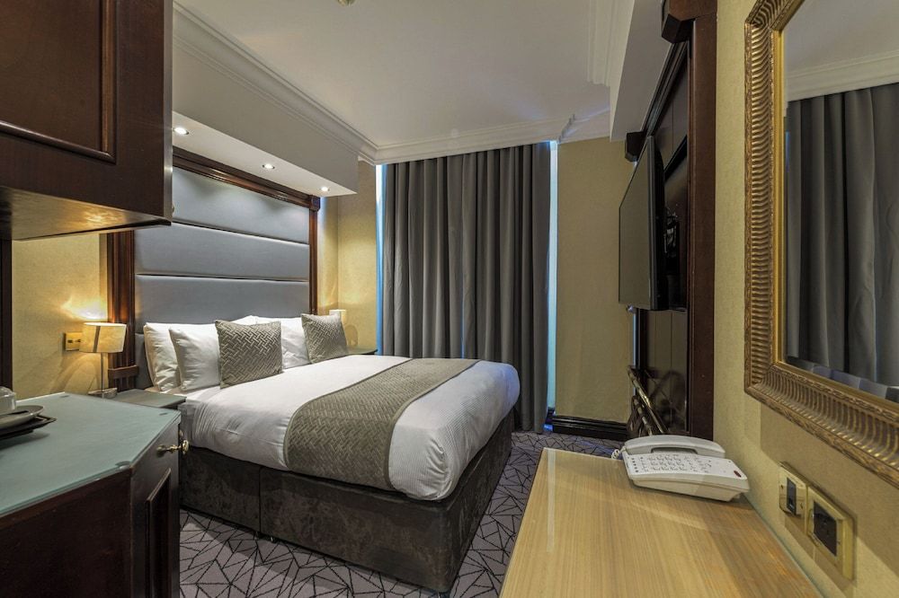 Hyde Park International Club Room, 1 Double Bed 4