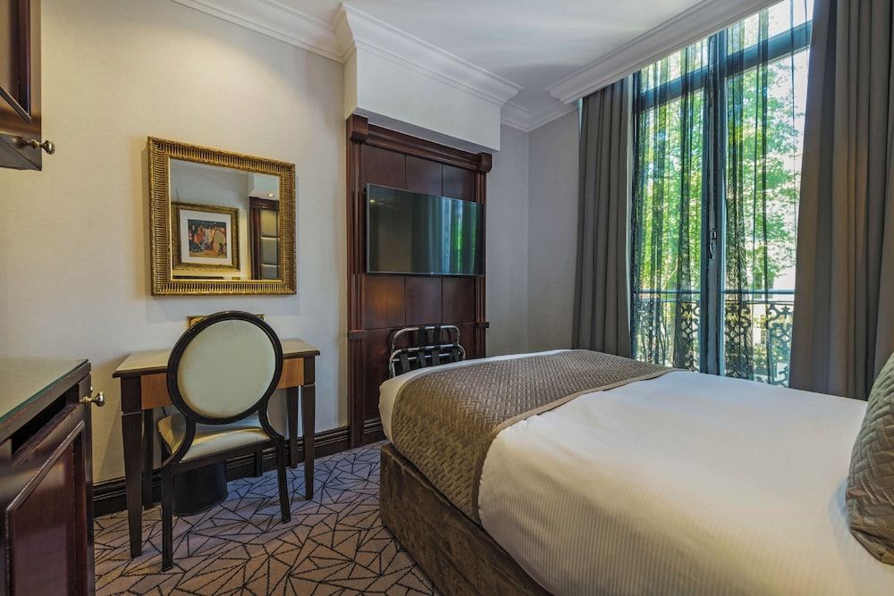 Hyde Park International Club Room, 1 Double Bed 3