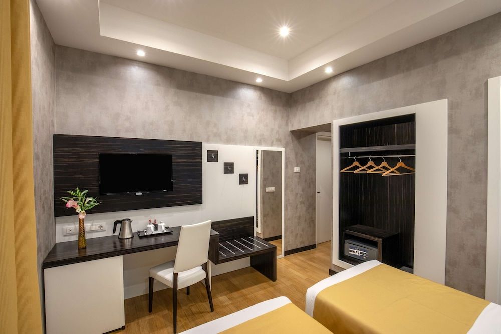 Hotel Diana Roof Garden Standard Double Room 16