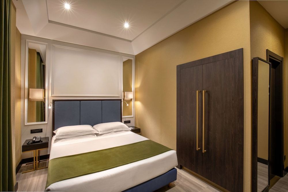 Hotel Diana Roof Garden Standard Double Room 2