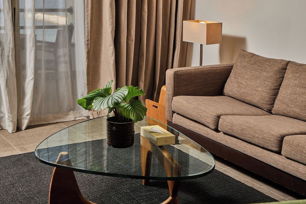 Portemilio Hotel And Resort Deluxe Suite 4