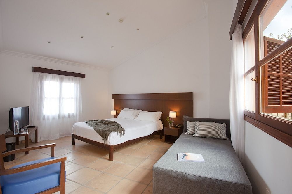 Junior Suite (Garden View) Spa Access Not Included