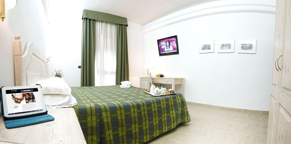 Pausania Inn Superior Double Room 2