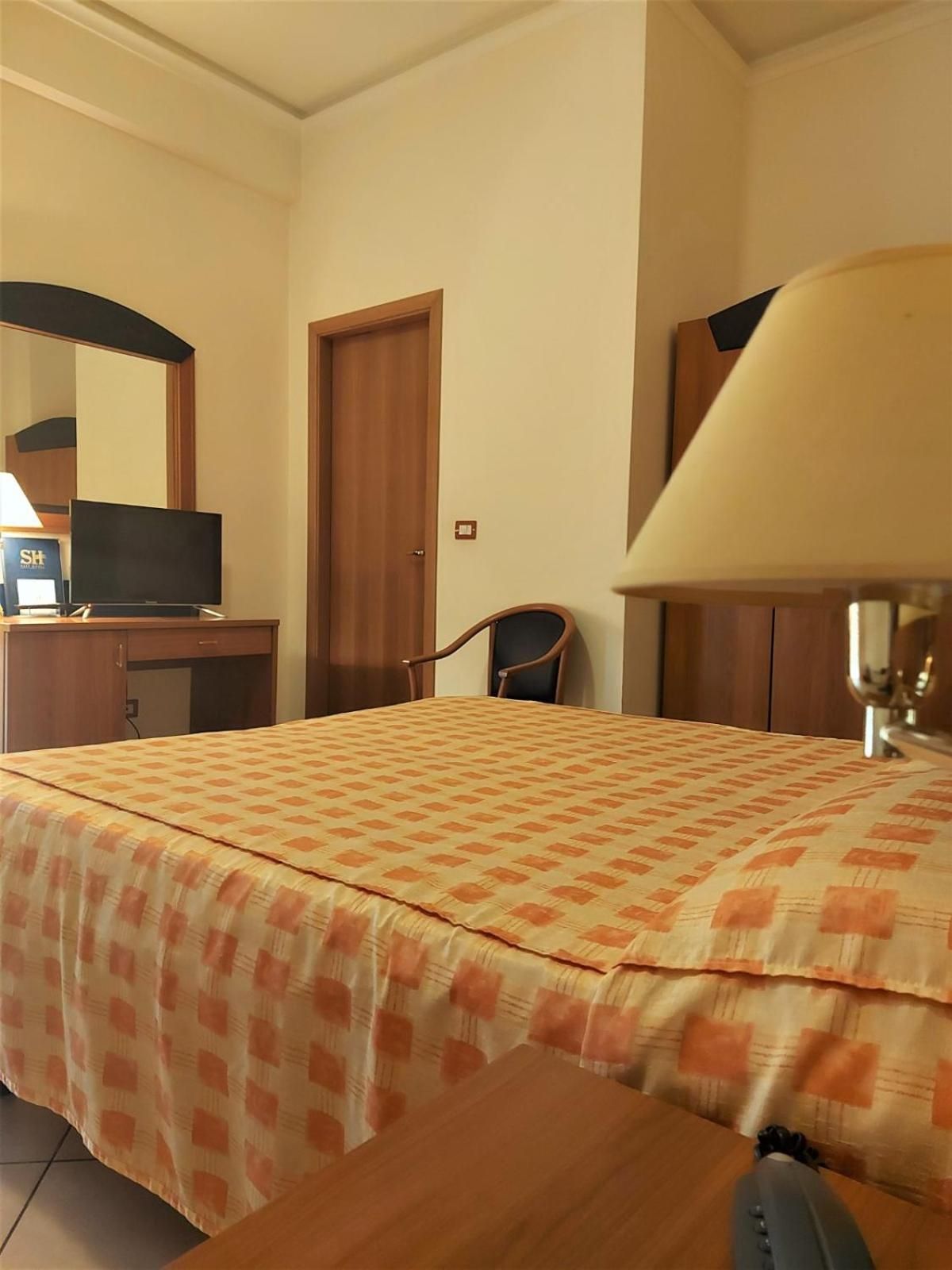 Comfort Triple Room with Shower