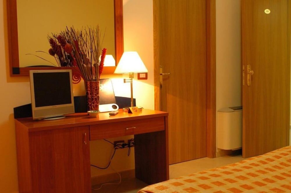 Hotel Sait Standard Double or Twin Room, Accessible, Private Bathroom 7