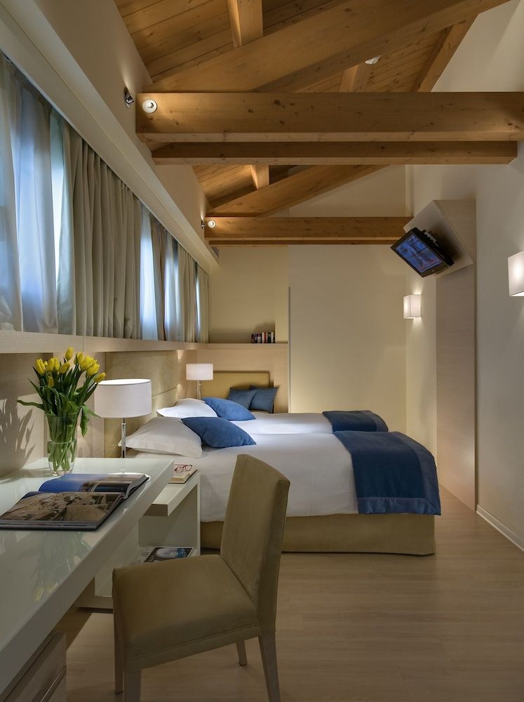 Twin Room, 2 Twin Beds