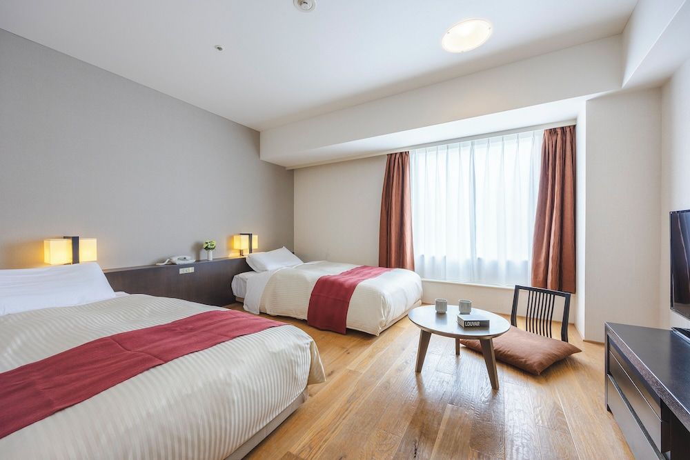 Deluxe Twin Room with Wooden Floor, Non Smoking