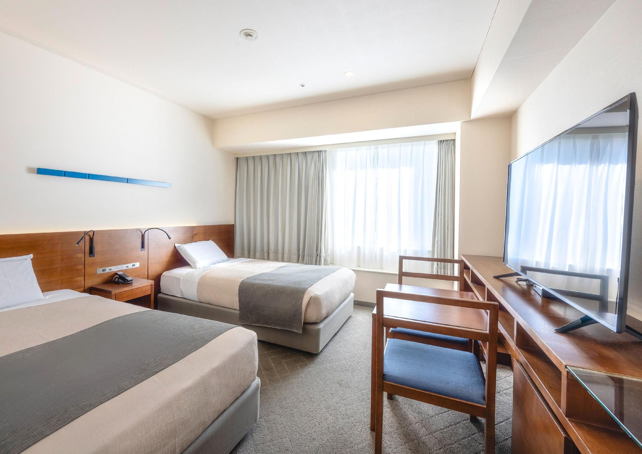 High Floor Superior Twin Room - Non-Smoking