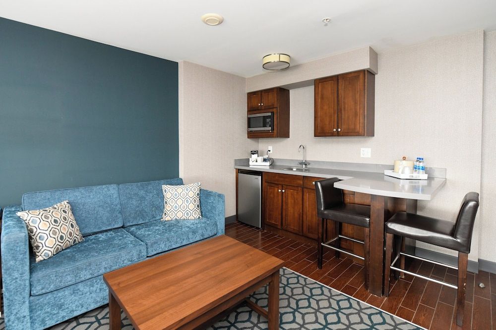 undefined Crowne Plaza Niagara Falls NY Riverside by IHG 2