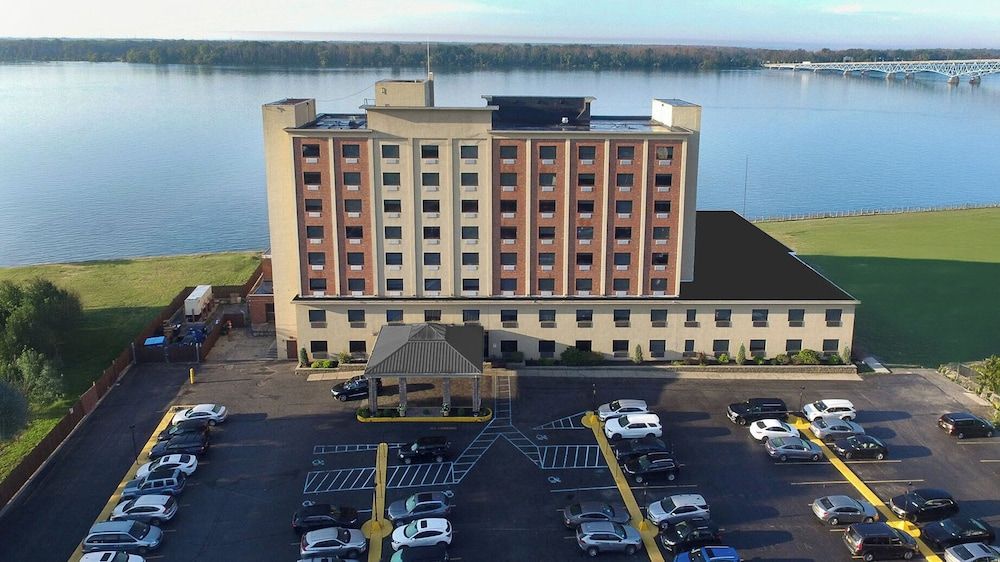 undefined Crowne Plaza Niagara Falls NY Riverside by IHG 6