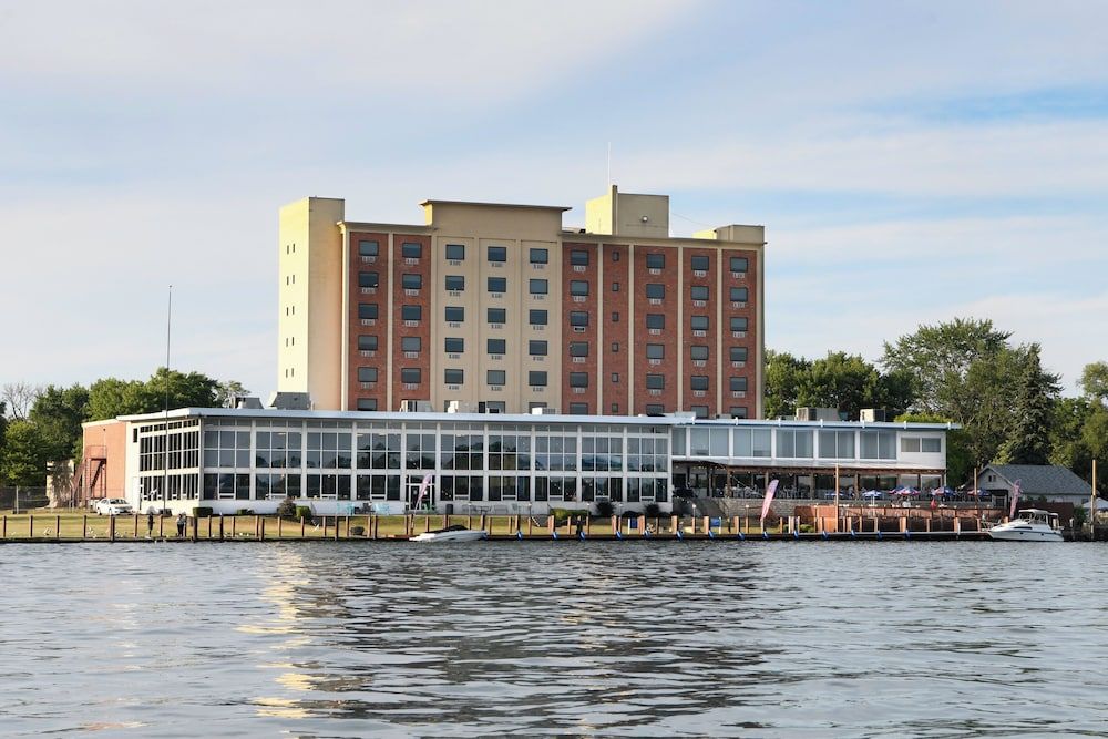 undefined Crowne Plaza Niagara Falls NY Riverside by IHG 7