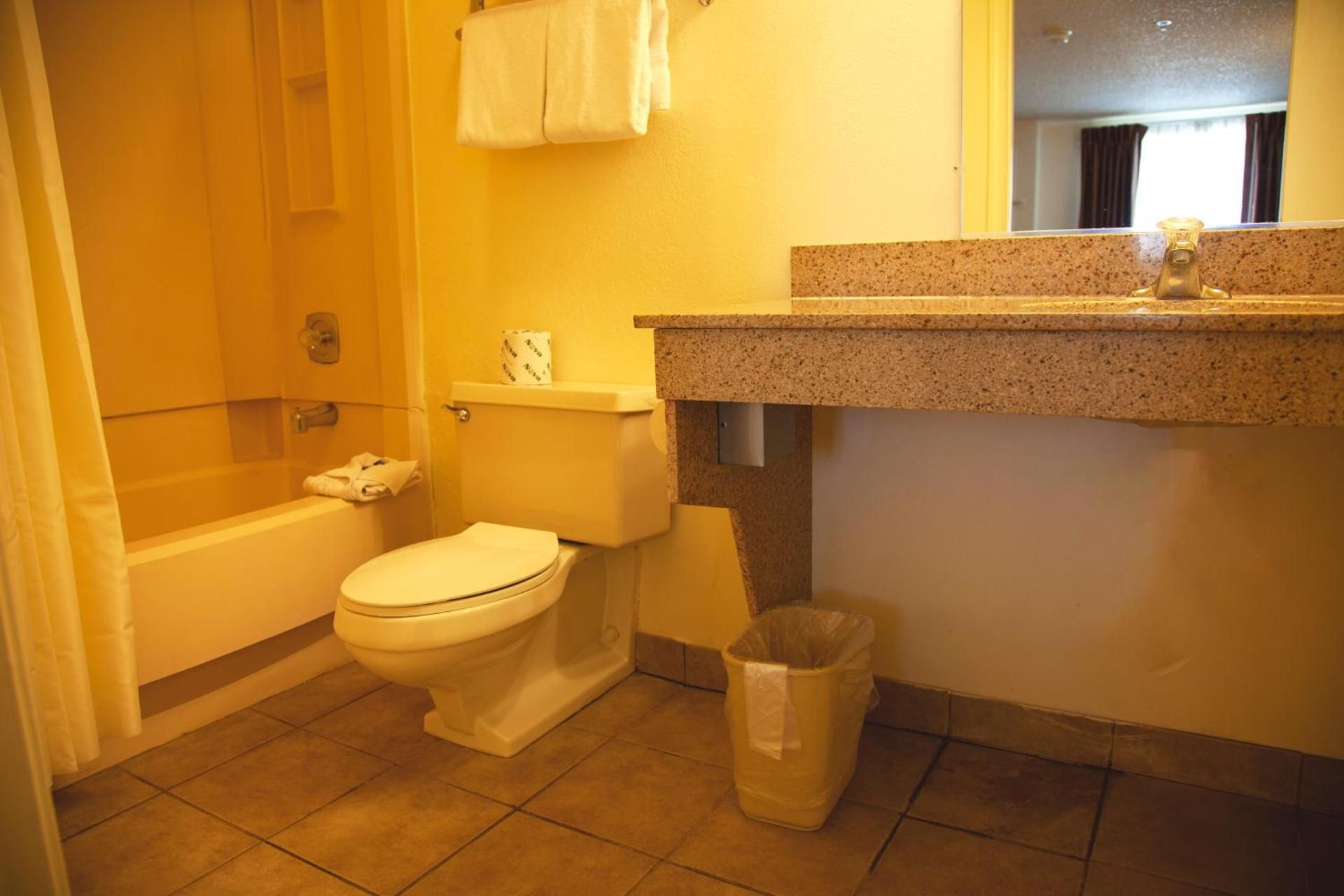 Standard Queen Room